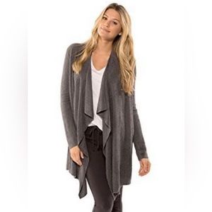 NWT Barefoot dreams calypso wrap